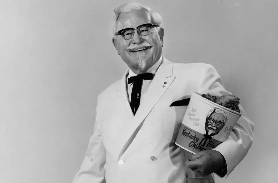 Харланд Дэвид Сандерс — основатель сети ресторанов быстрого питания Kentucky Fried Chicken